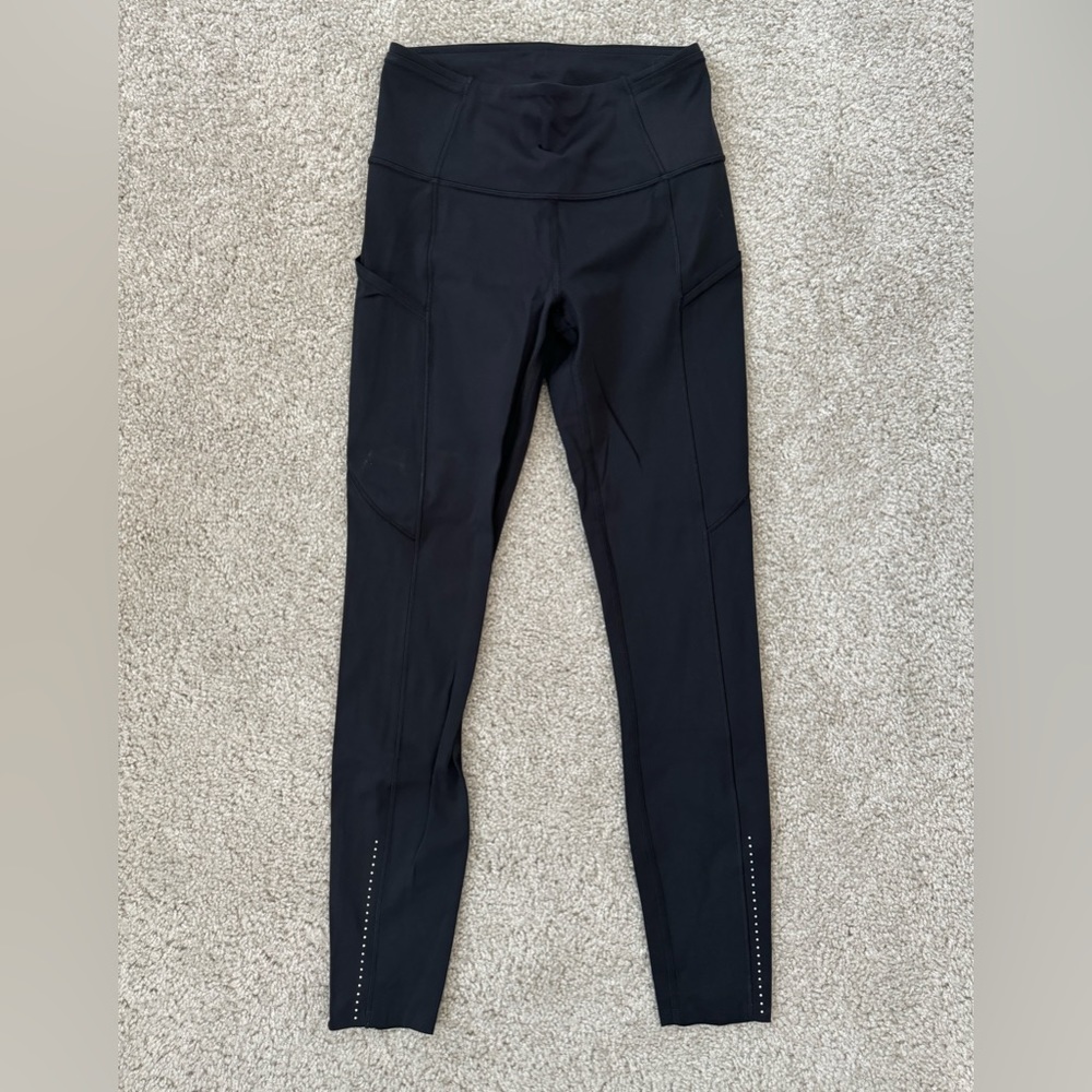 Lululemon Fast & Free Leggings / Size 4 / Black / 23 Legnth
